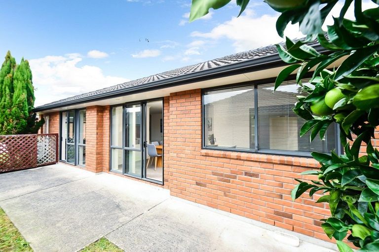 Photo of property in 3 Kingroyal Lane, Hamilton East, Hamilton, 3216