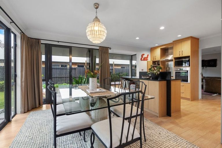 Photo of property in 11 Saint James Drive, Huntington, Hamilton, 3210