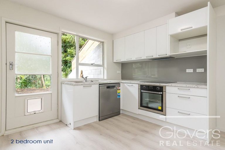 Photo of property in 3c Sylvan Valley Avenue, Titirangi, Auckland, 0604
