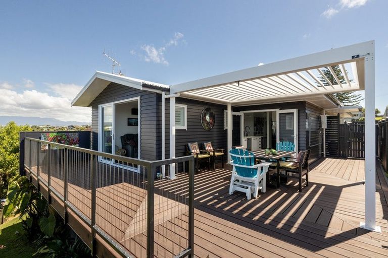 Photo of property in 95a Harbour View Road, Omokoroa, 3114
