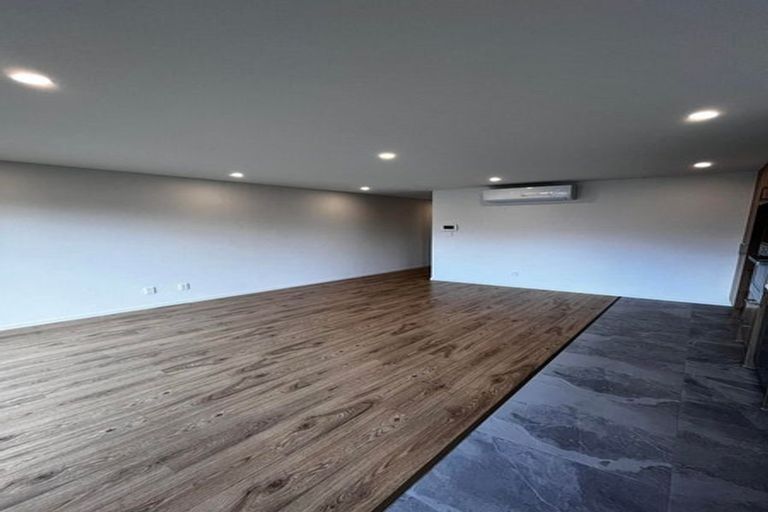 Photo of property in 14 Auranga Drive, Karaka, 2113