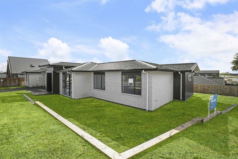 Photo of property in 2 Maggie Place, Chartwell, Hamilton, 3210