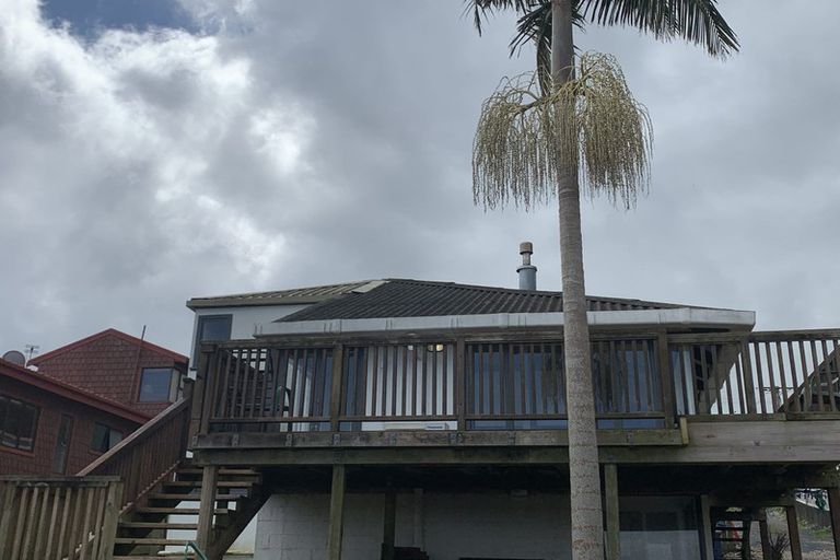 Photo of property in 126 Golf Road, Titirangi, Auckland, 0600