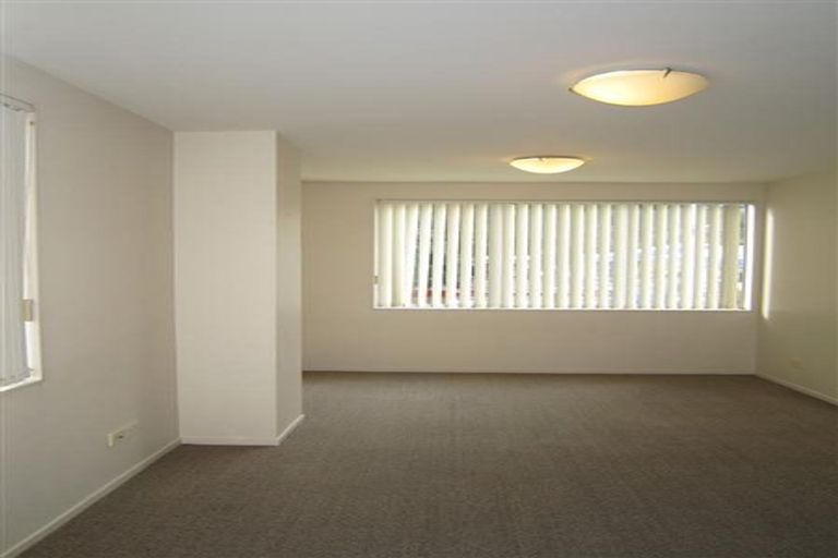 Photo of property in 19/36p Bute Road, Browns Bay, Auckland, 0630