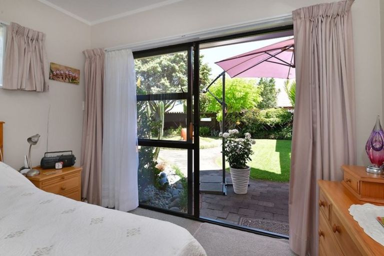Photo of property in 59 Maygrove Drive, Orewa, 0931