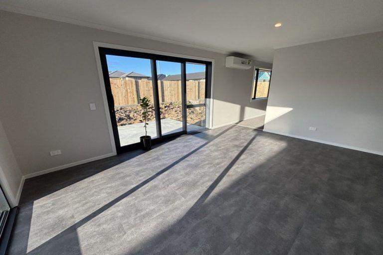 Photo of property in 13 Corrib Grove, Milson, Palmerston North, 4414