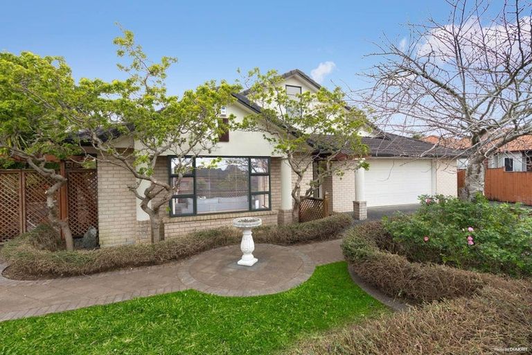 Photo of property in 63 Mt Lebanon Crescent, The Gardens, Auckland, 2105