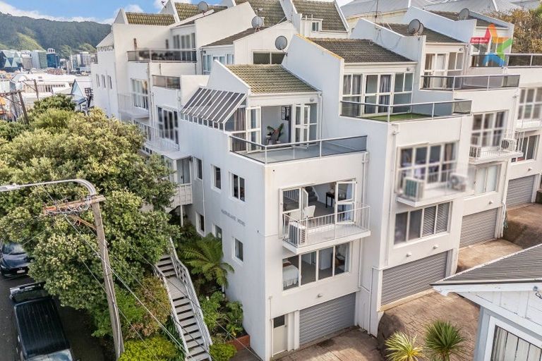Photo of property in Mcfarlane Mews, 2u7 Mcfarlane Street, Mount Victoria, Wellington, 6011