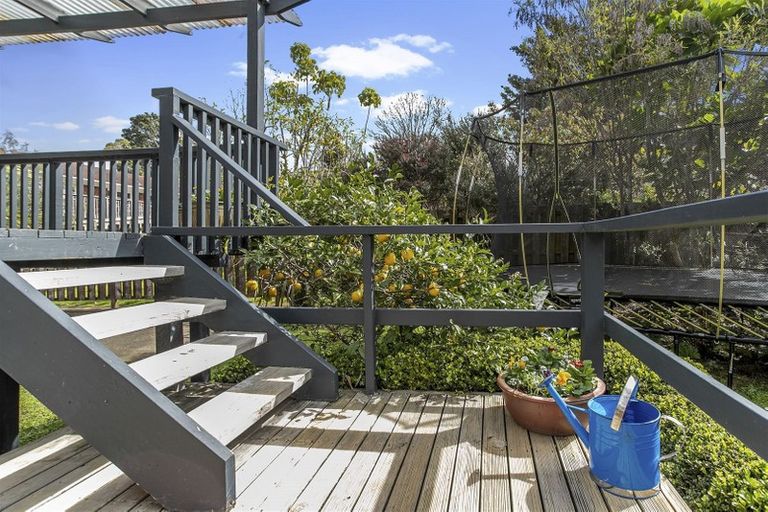 Photo of property in 2/4 Grove Lane, Pakuranga, Auckland, 2010