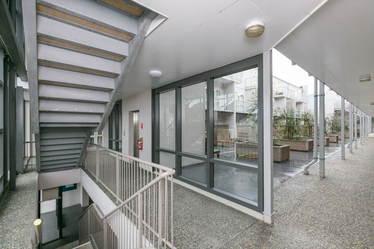 Photo of property in Luxford Villas, 309/72u Herald Street, Berhampore, Wellington, 6023