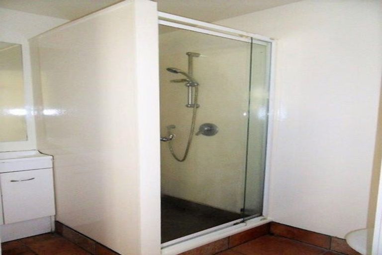 Photo of property in 56 Mortimer Terrace, Brooklyn, Wellington, 6021