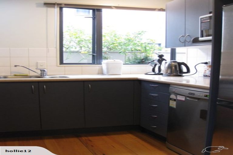 Photo of property in 4 Oakford Close, Riccarton, Christchurch, 8011