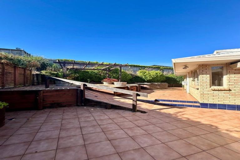 Photo of property in 16 Jackson Place, Pukekohe, 2120