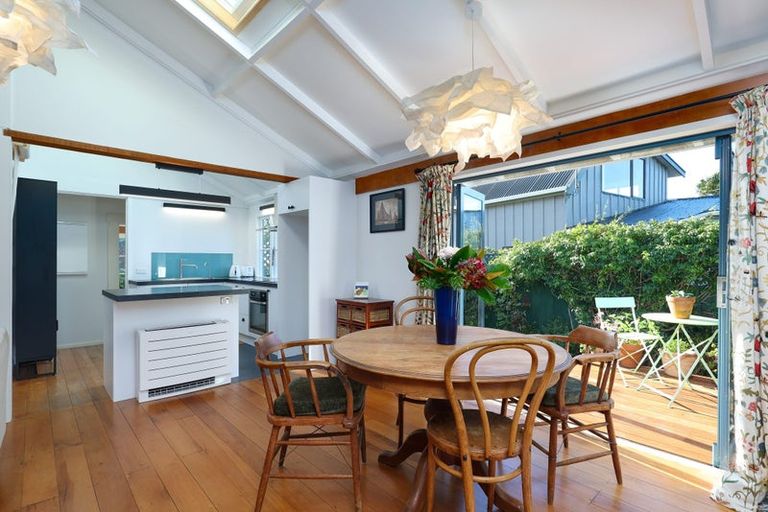 Photo of property in 100 Point Road, Monaco, Nelson, 7011