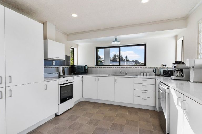 Photo of property in 116 Park Avenue, Whangamata, 3620