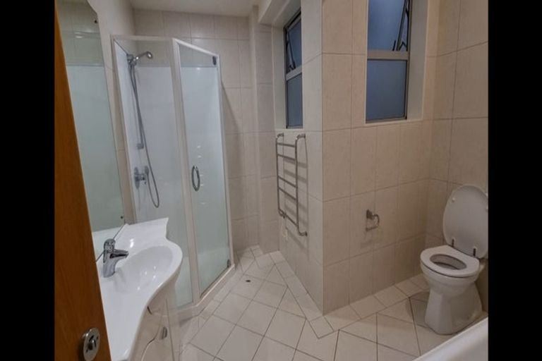 Photo of property in Construction House, 52/80u Kent Terrace, Mount Victoria, Wellington, 6011