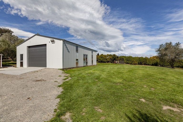 Photo of property in 350 Porangahau Road, Waipukurau, 4282