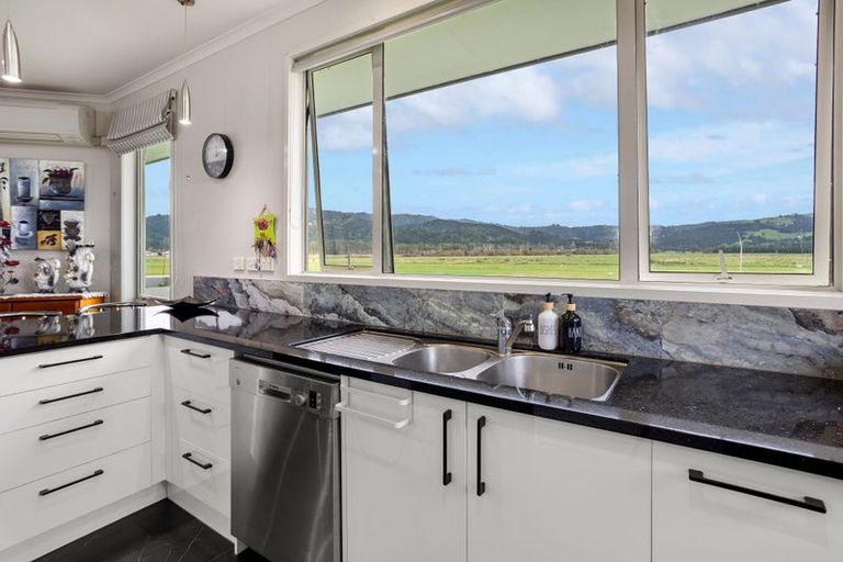 Photo of property in 7 Yankee Lane, Whitianga, 3510