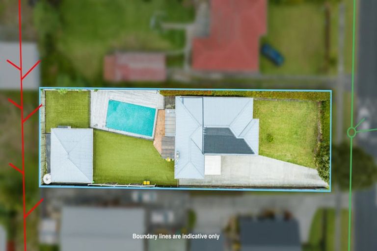 Photo of property in 13 Peachgrove Road, Te Atatu Peninsula, Auckland, 0610