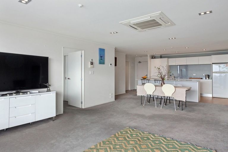 Photo of property in Quayside Apartments, 309/11 George Street, Whakatane, 3120