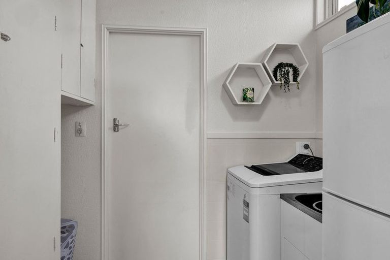 Photo of property in 75 Waihi Road, Hawera, 4610