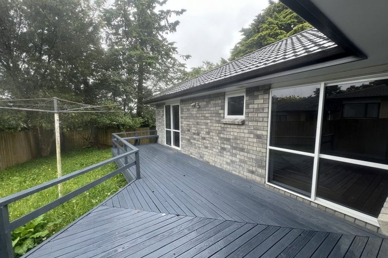 Photo of property in 3a Christina Avenue, Te Atatu South, Auckland, 0602
