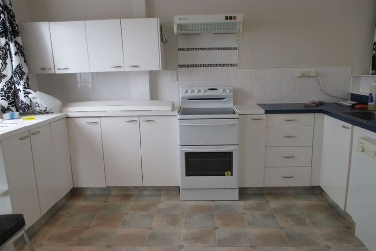 Photo of property in 13 Dampier Street, Woolston, Christchurch, 8023