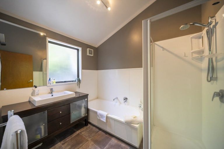 Photo of property in 14b Mokonui Street, Te Anau, 9600