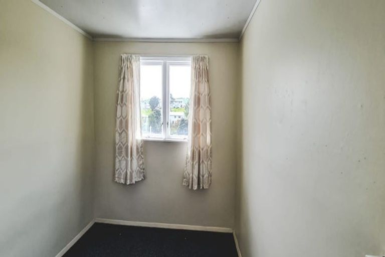 Photo of property in 148-152 Champion Street, Cannons Creek, Porirua, 5024