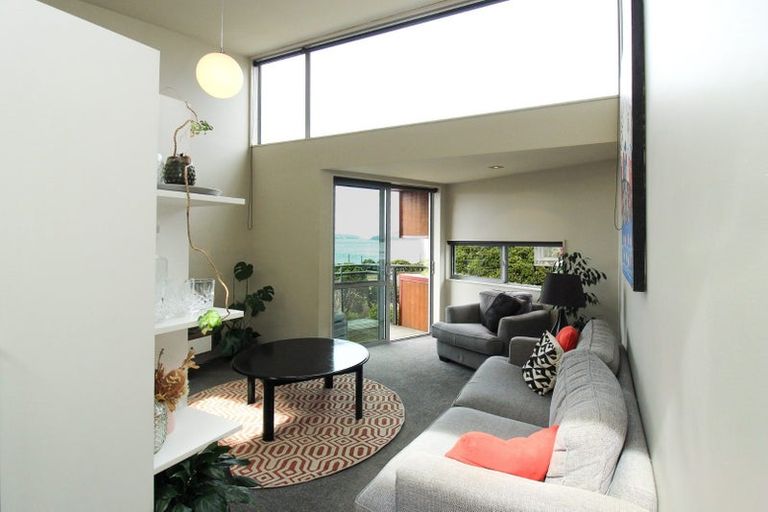 Photo of property in 12/2 Onslow Road, Khandallah, Wellington, 6035