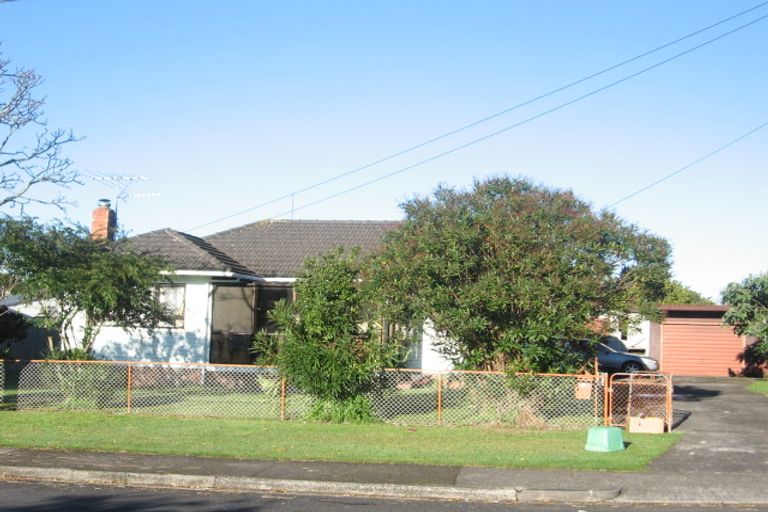 Photo of property in 83 Gloucester Road, Manurewa, Auckland, 2102