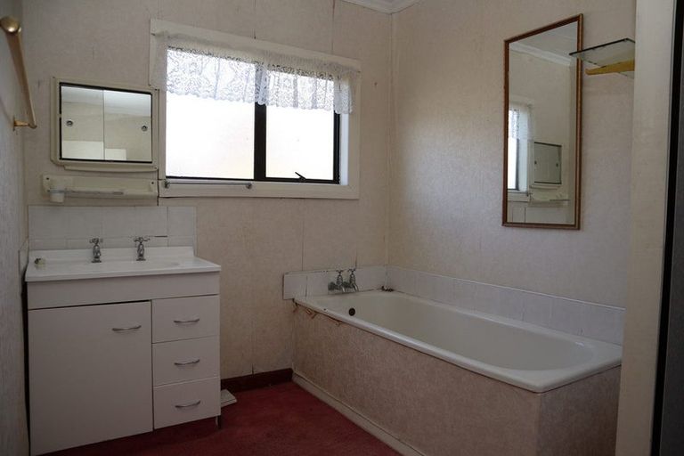 Photo of property in 26 Ryley Street, Owaka, 9535