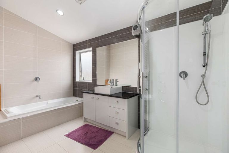 Photo of property in 126 Jeffs Road, Flat Bush, Auckland, 2016