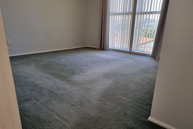 Photo of property in 9 Kerr Grove, Johnsonville, Wellington, 6037