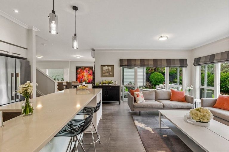 Photo of property in 16 Kensington Drive, Orewa, 0931