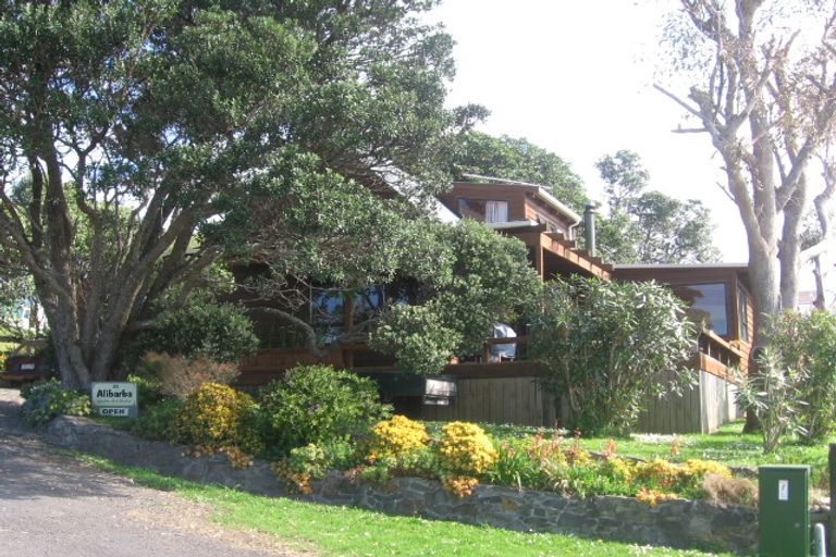 Photo of property in 26 Gray Avenue, Kuaotunu West, Whitianga, 3592
