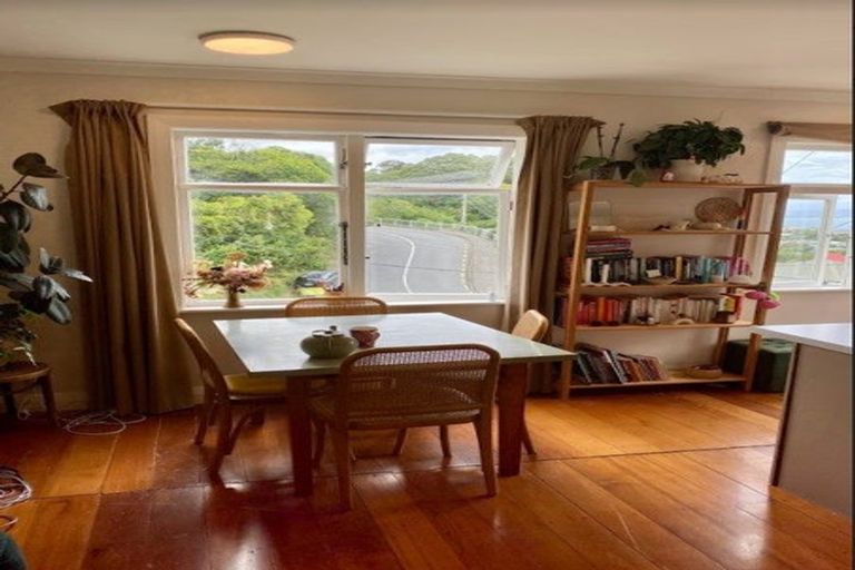 Photo of property in 77 Todman Street, Brooklyn, Wellington, 6021