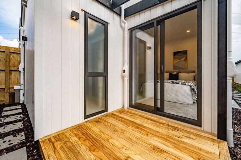 Photo of property in 7b Kotiu Place, Massey, 0614