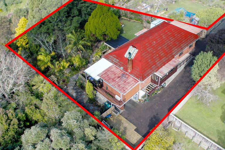 Photo of property in 4a Roland Hill, Glen Eden, Auckland, 0602