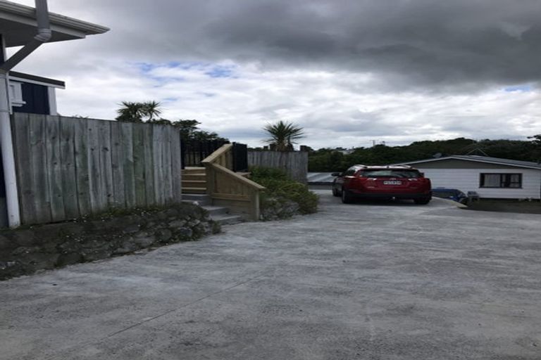 Photo of property in 4 Tui Road, Raumati Beach, Paraparaumu, 5032