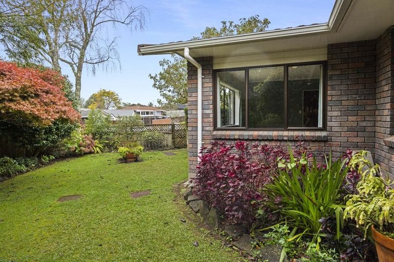 Photo of property in 13 Pentland Place, Highlands Park, New Plymouth, 4312