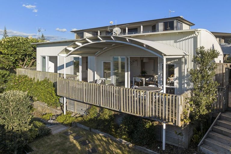 Photo of property in 5b Pacific View Road, Papamoa Beach, Papamoa, 3118