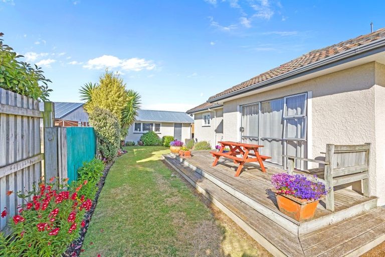 Photo of property in 4/160 Breezes Road, Aranui, Christchurch, 8061