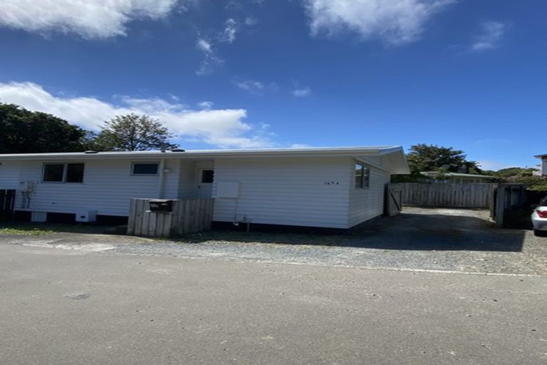 Photo of property in 169a Newlands Road, Newlands, Wellington, 6037