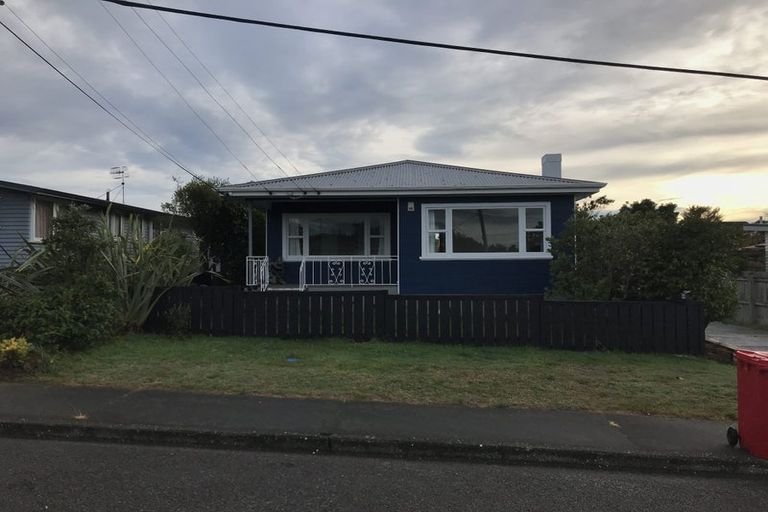 Photo of property in 4 Tui Road, Raumati Beach, Paraparaumu, 5032