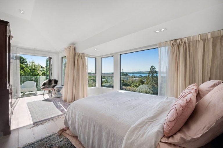 Photo of property in 7 Fenton Terrace, Cockle Bay, Auckland, 2014