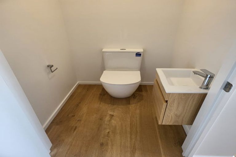 Photo of property in 2/37 Maxwell Street, Riccarton, Christchurch, 8041