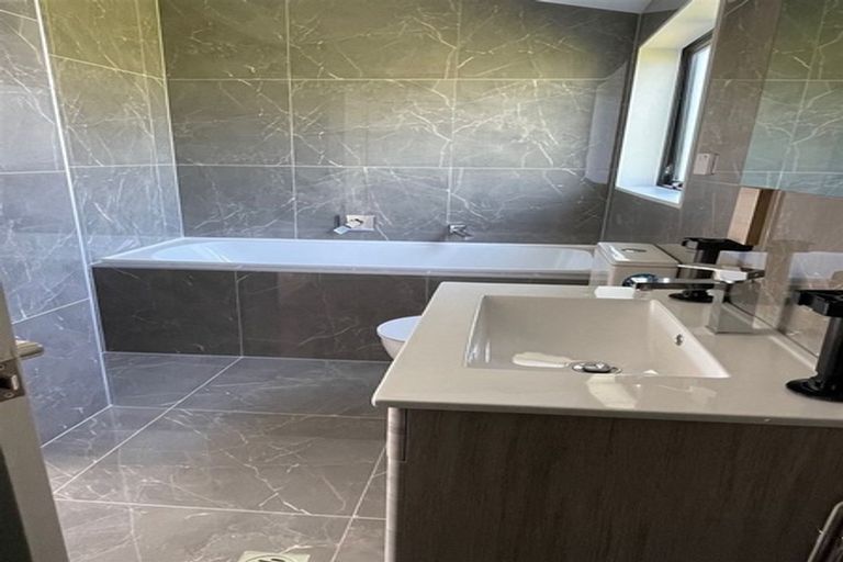 Photo of property in 4c Geordie Street, Henderson, Auckland, 0612