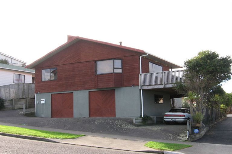 Photo of property in 147 Weggery Drive, Waikanae Beach, Waikanae, 5036