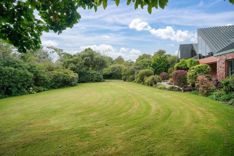 Photo of property in 54 Mckellar Road, Seaward Bush, Invercargill, 9871